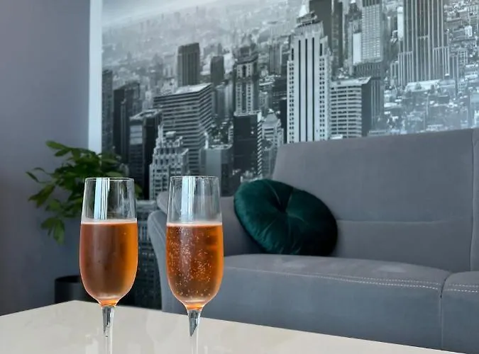 Krasta Home Apartament Free Parking With City & River View
