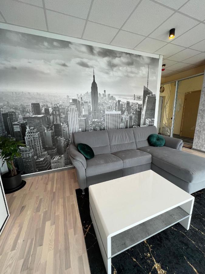 Krasta Free Parking With & River View * Riga